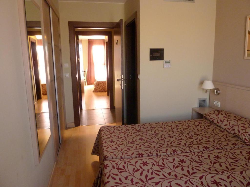 Arcohotel San Mateo de Gállego Room photo
